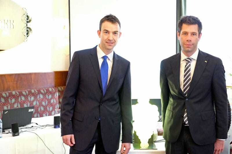 © Peter Seipel Martin Maffert (Michelin Produkt- und Anwendungstechnik), Philipp Ostbomk (GF Michelin Österreich) (v.l.)